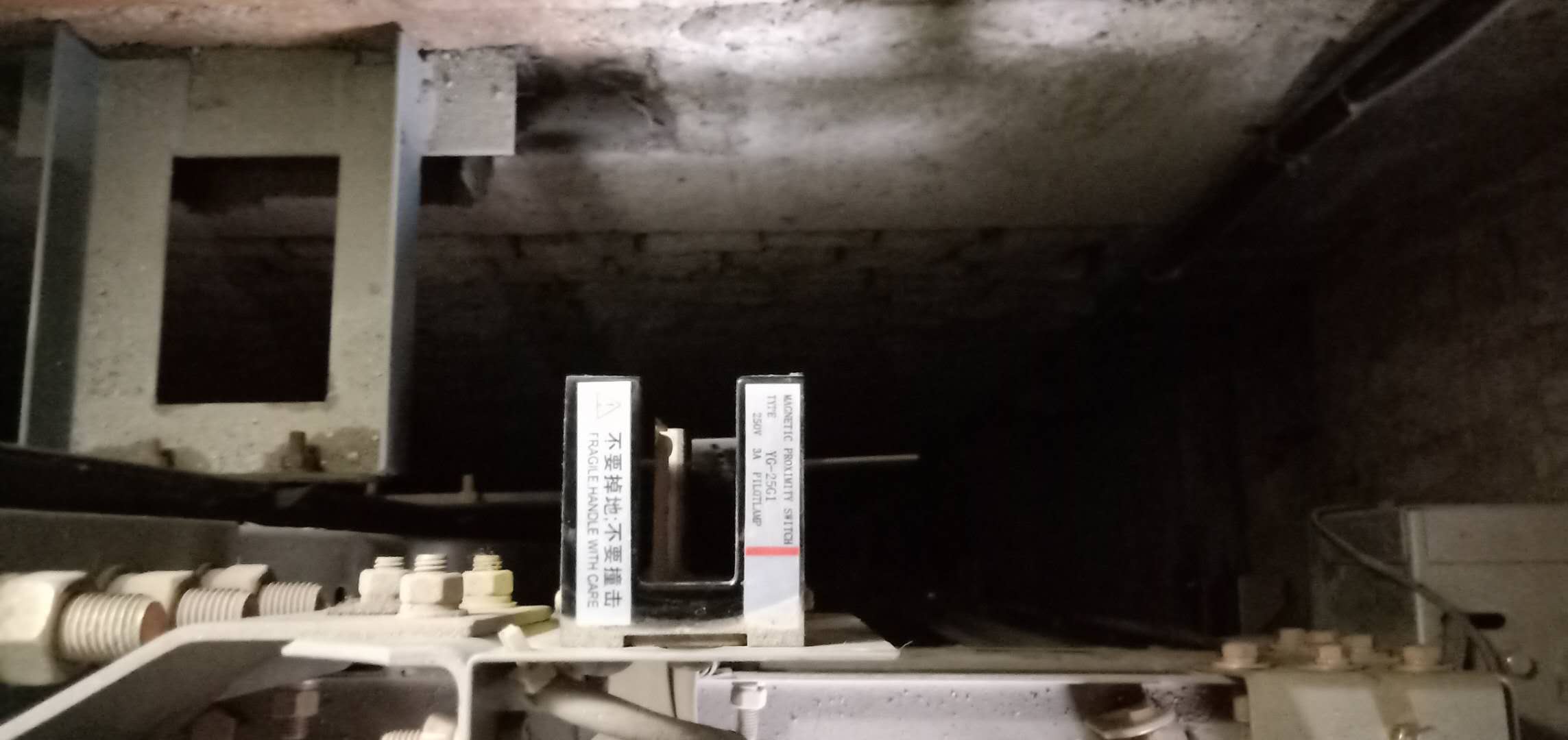 三菱系列電梯常見“死機”現象案例分析